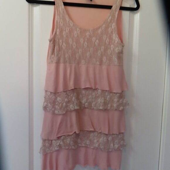 DesignHistory petal pink ruffled sleep tank, size S - Picture 6 of 10